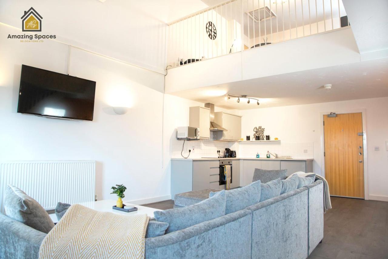 Large Unique 2 Bedroom Duplex Apartment With Private Parking & Free Wifi - Vat Qualifying By Amazing Spaces Relocations Ltd Warrington Exterior foto